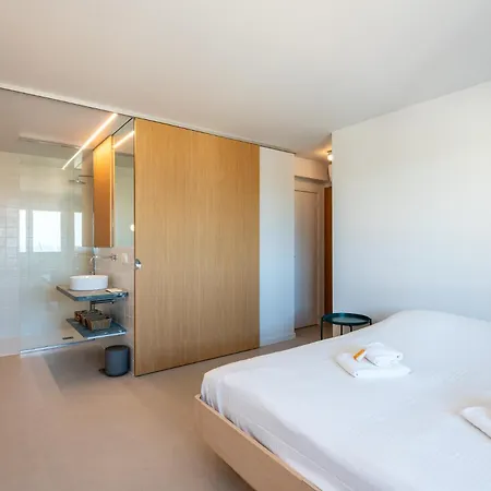 Luxurious Sea View For 10 With Parking