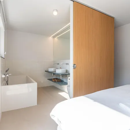 Luxurious Sea View For 10 With Parking *